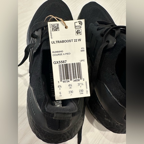 Adidas ultraboost 22!! - Picture 3 of 4